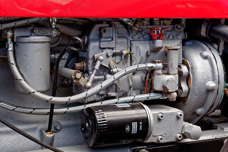 Tractor Oil Filter (resized) -1158808069 Tractor Oil Filter